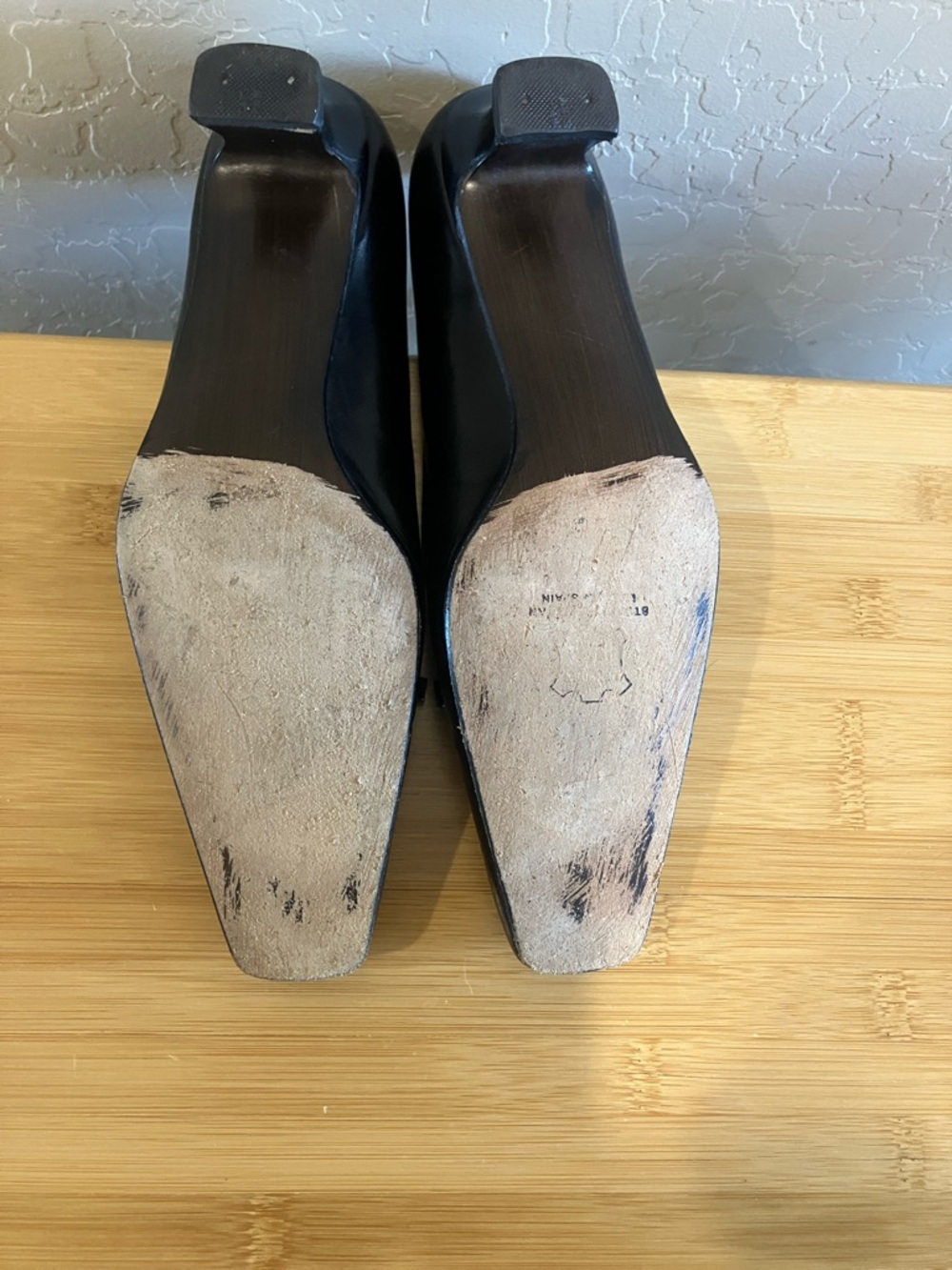 Stuart Weitzman Black Leather Square-Toe Low Heels with Bow Accent - Picture 5 of 5